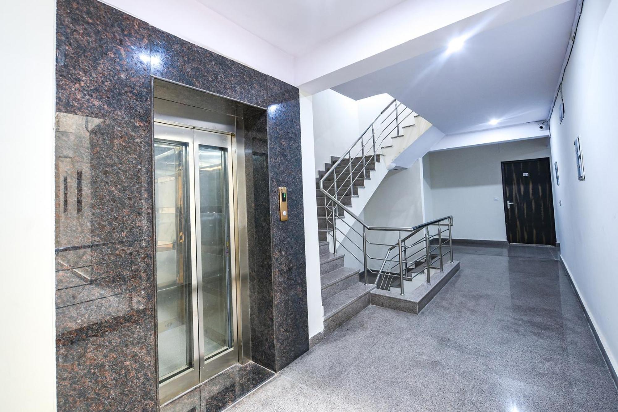 Fabhotel The Yashobhumi Near Yashobhoomi Convention Centre Дели Экстерьер фото
