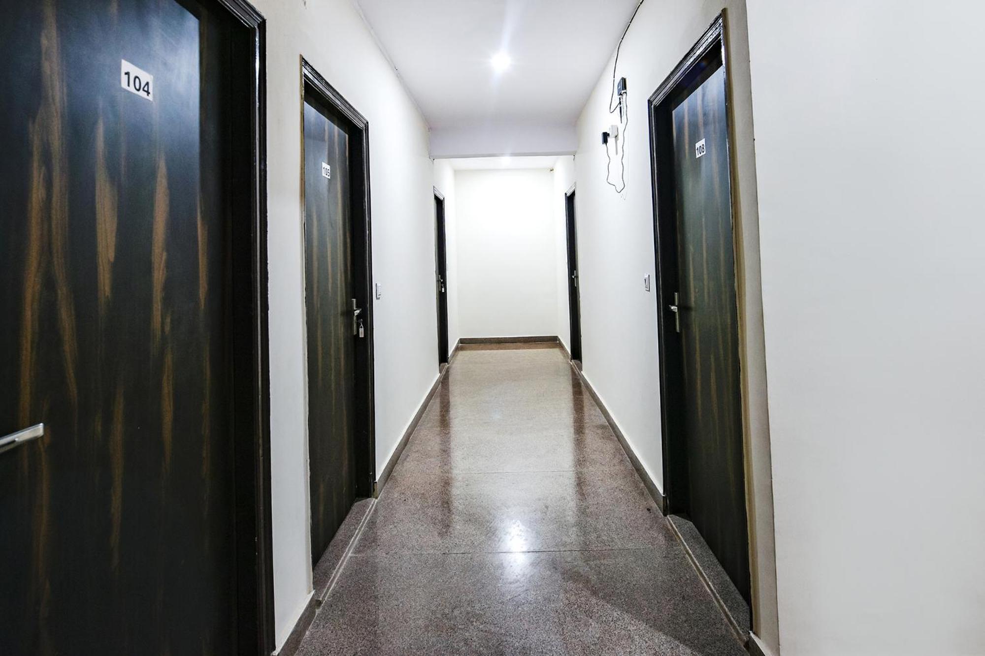 Fabhotel The Yashobhumi Near Yashobhoomi Convention Centre Дели Экстерьер фото