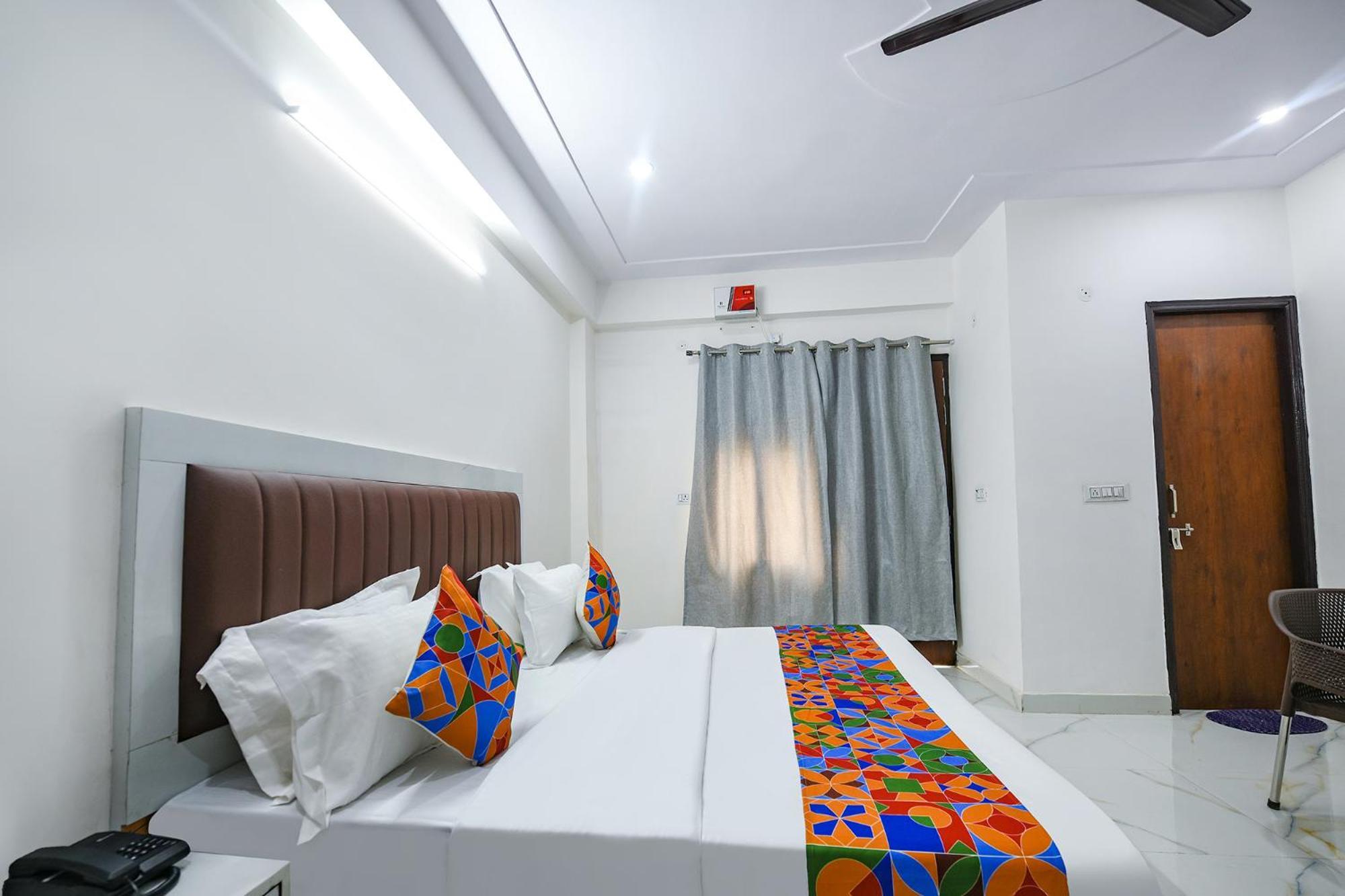 Fabhotel The Yashobhumi Near Yashobhoomi Convention Centre Дели Экстерьер фото